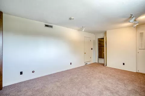 8566 Valley View Rd, Redding, CA 96001 photo 12