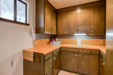 8566 Valley View Rd, Redding, CA 96001 photo 32