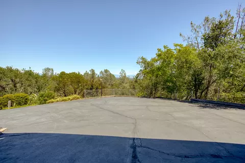 8566 Valley View Rd, Redding, CA 96001 photo 62