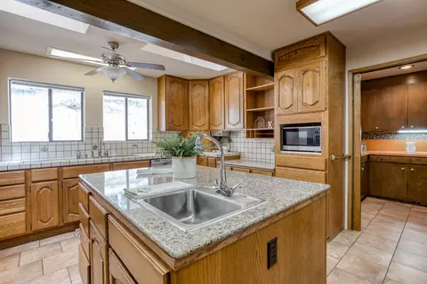8566 Valley View Rd, Redding, CA 96001 photo 31