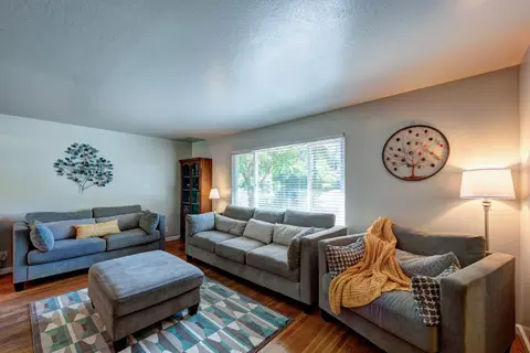 1781 Regent Ave, Redding, CA 96001 photo 4