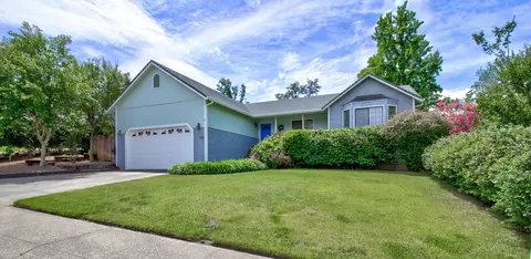 1828 Mary Lake Dr, Redding, CA 96001 photo 3