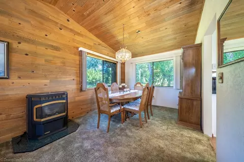 12195 Alpha Ln, Redding, CA 96003 photo 23