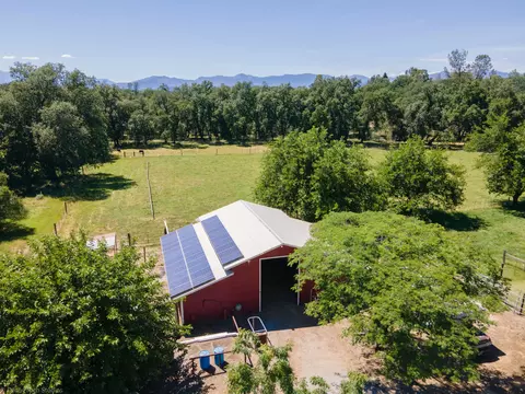 12195 Alpha Ln, Redding, CA 96003 photo 84