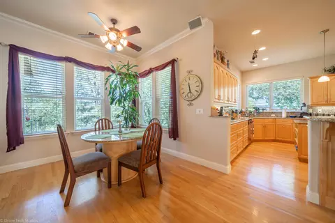 548 Aurora Pl, Redding, CA 96001 photo 19