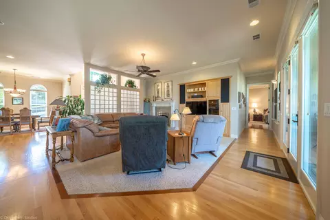 548 Aurora Pl, Redding, CA 96001 photo 12