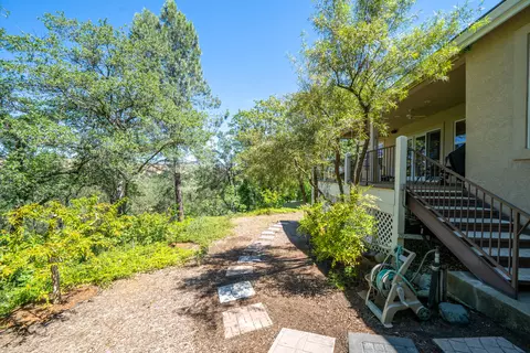 548 Aurora Pl, Redding, CA 96001 photo 52