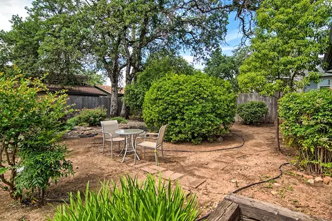 2911 Squire Ave, Redding, CA 96002 photo 21
