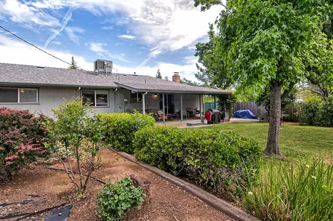 2911 Squire Ave, Redding, CA 96002 photo 18