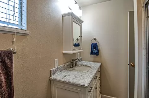 2911 Squire Ave, Redding, CA 96002 photo 14