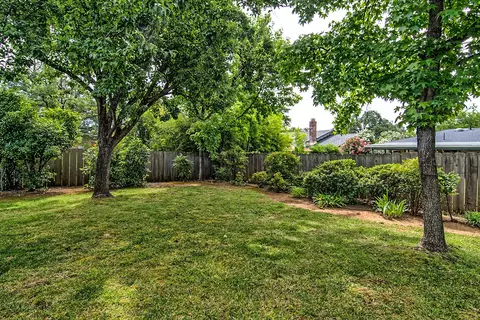 2911 Squire Ave, Redding, CA 96002 photo 20