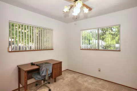3301 Pioneer Ln, Redding, CA 96001 photo 23
