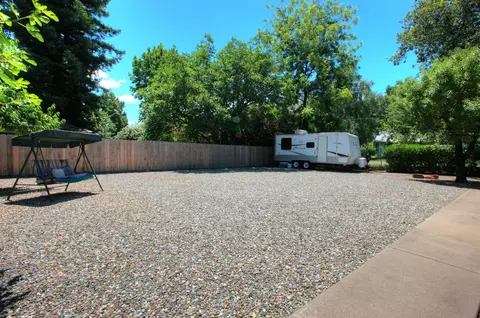 3301 Pioneer Ln, Redding, CA 96001 photo 30