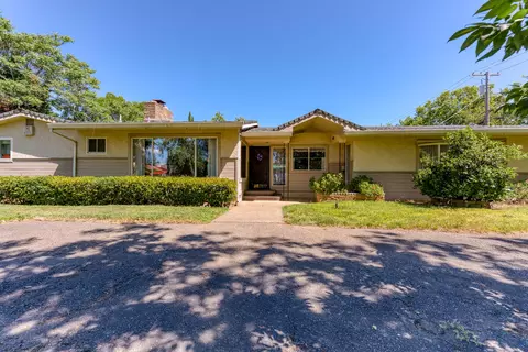 850 Parsons Dr, Redding, CA 96002 photo 3