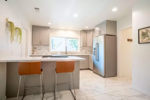 805 Lincoln St, Redding, CA 96001 photo 5