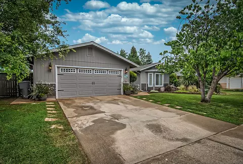 1664 Galaxy Way, Redding, CA 96002 photo 1
