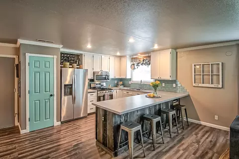 1664 Galaxy Way, Redding, CA 96002 photo 9