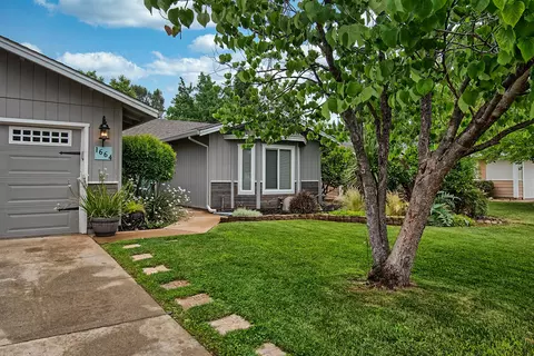 1664 Galaxy Way, Redding, CA 96002 photo 3