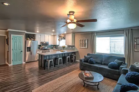 1664 Galaxy Way, Redding, CA 96002 photo 8