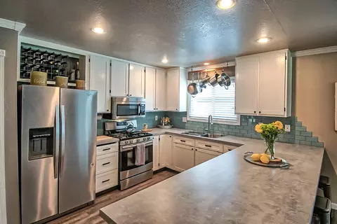 1664 Galaxy Way, Redding, CA 96002 photo 12