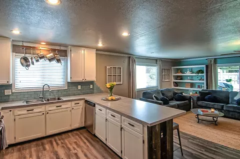 1664 Galaxy Way, Redding, CA 96002 photo 10