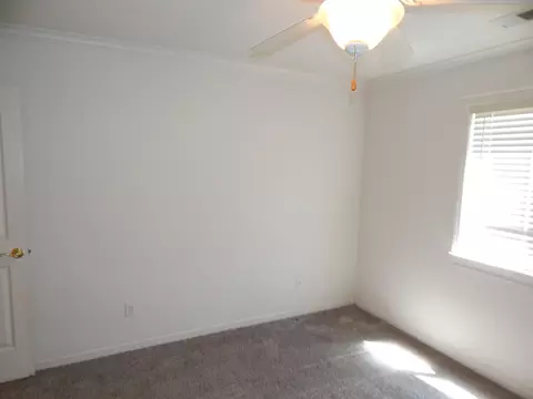 3975 Bristol Dr, Redding, CA 96002 photo 26