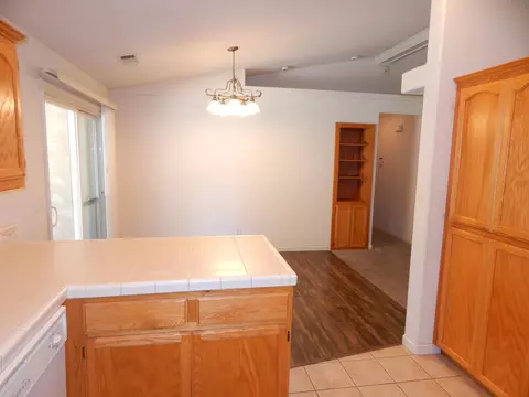 3975 Bristol Dr, Redding, CA 96002 photo 16