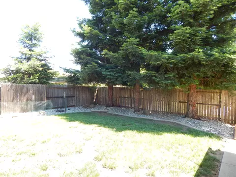 3975 Bristol Dr, Redding, CA 96002 photo 45