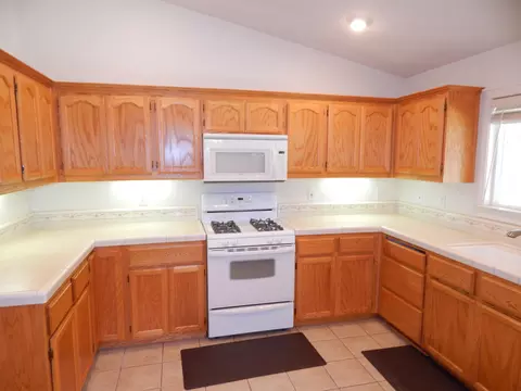 3975 Bristol Dr, Redding, CA 96002 photo 14