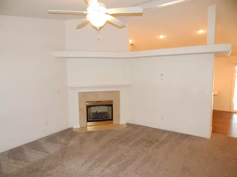3975 Bristol Dr, Redding, CA 96002 photo 5