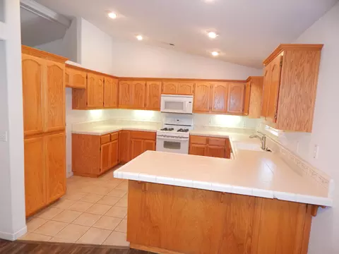 3975 Bristol Dr, Redding, CA 96002 photo 12