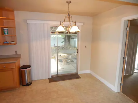 210 Chestnut Ave, Red Bluff, CA 96080 photo 8