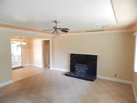 210 Chestnut Ave, Red Bluff, CA 96080 photo 3