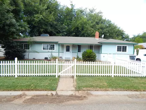 210 Chestnut Ave, Red Bluff, CA 96080 photo 1
