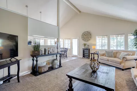 3747 Sunday Ct, Redding, CA 96001 photo 4