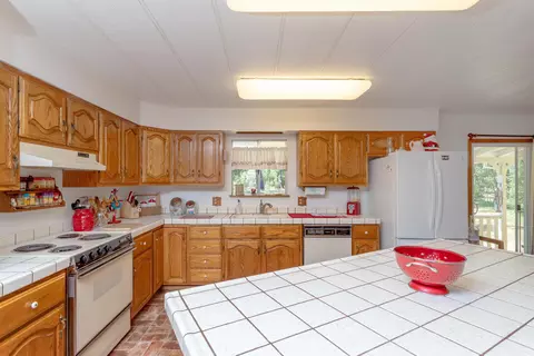 6291 Saddle Trl, Anderson, CA 96007 photo 10