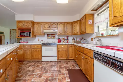 6291 Saddle Trl, Anderson, CA 96007 photo 9