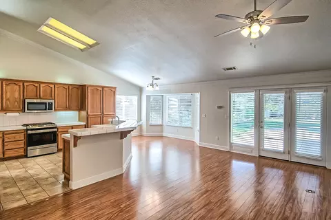 2747 Blue Bell Dr, Redding, CA 96001 photo 11