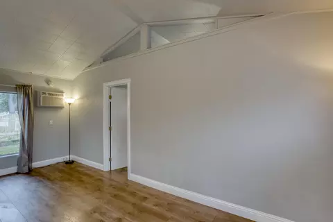1521 Mistletoe Ln, Redding, CA 96002 photo 12