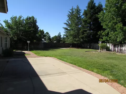 2744 Western Oak, Redding, CA 96002 photo 13