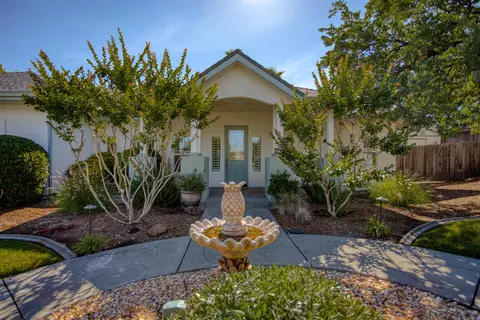 507 Fair Hill Dr, Redding, CA 96003 photo 1