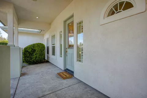 507 Fair Hill Dr, Redding, CA 96003 photo 4