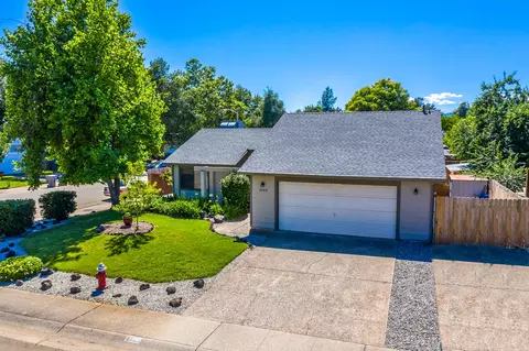 3986 Sunwood Dr, Redding, CA 96002 photo 5