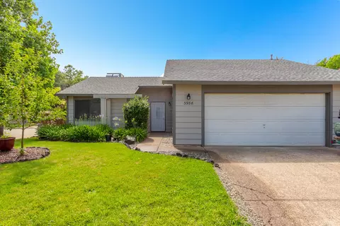3986 Sunwood Dr, Redding, CA 96002 photo 2