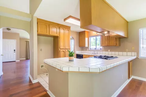 555 Vansicklen Way, Redding, CA 96003 photo 9