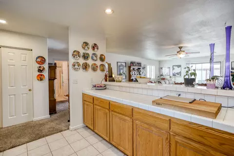 869 Tanglewood Dr, Redding, CA 96003 photo 17