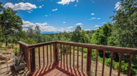 4773 Underwood Dr, Redding, CA 96003 photo 16