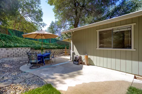1157 Belcrest Dr, Redding, CA 96003 photo 22