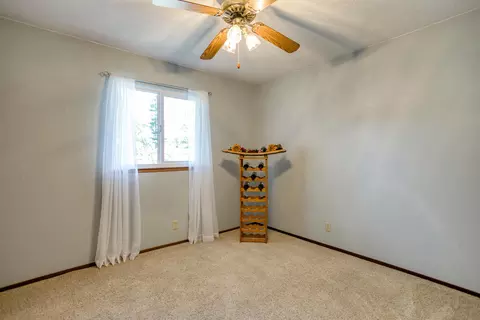 1157 Belcrest Dr, Redding, CA 96003 photo 14