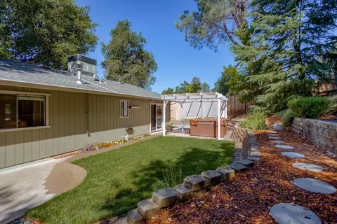 1157 Belcrest Dr, Redding, CA 96003 photo 20